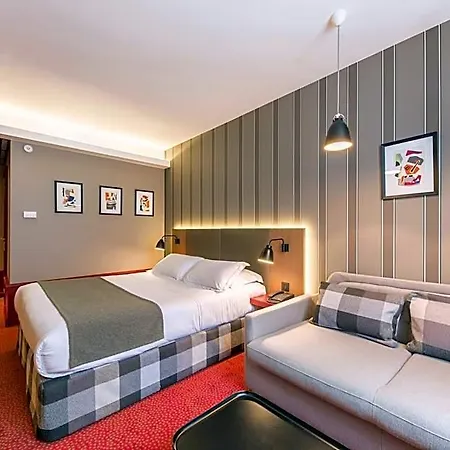 Des Artistes Hotell 3*