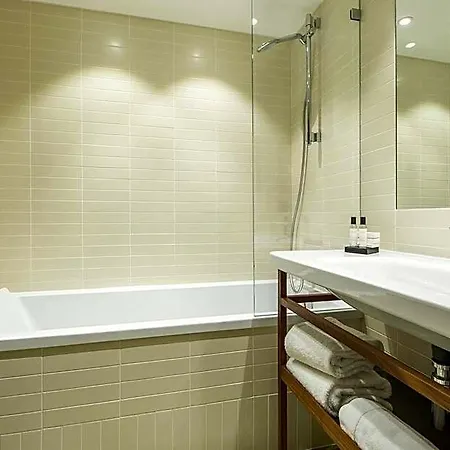 Des Artistes Hotell Lyon