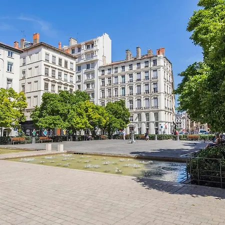Hotel Des Artistes 3*